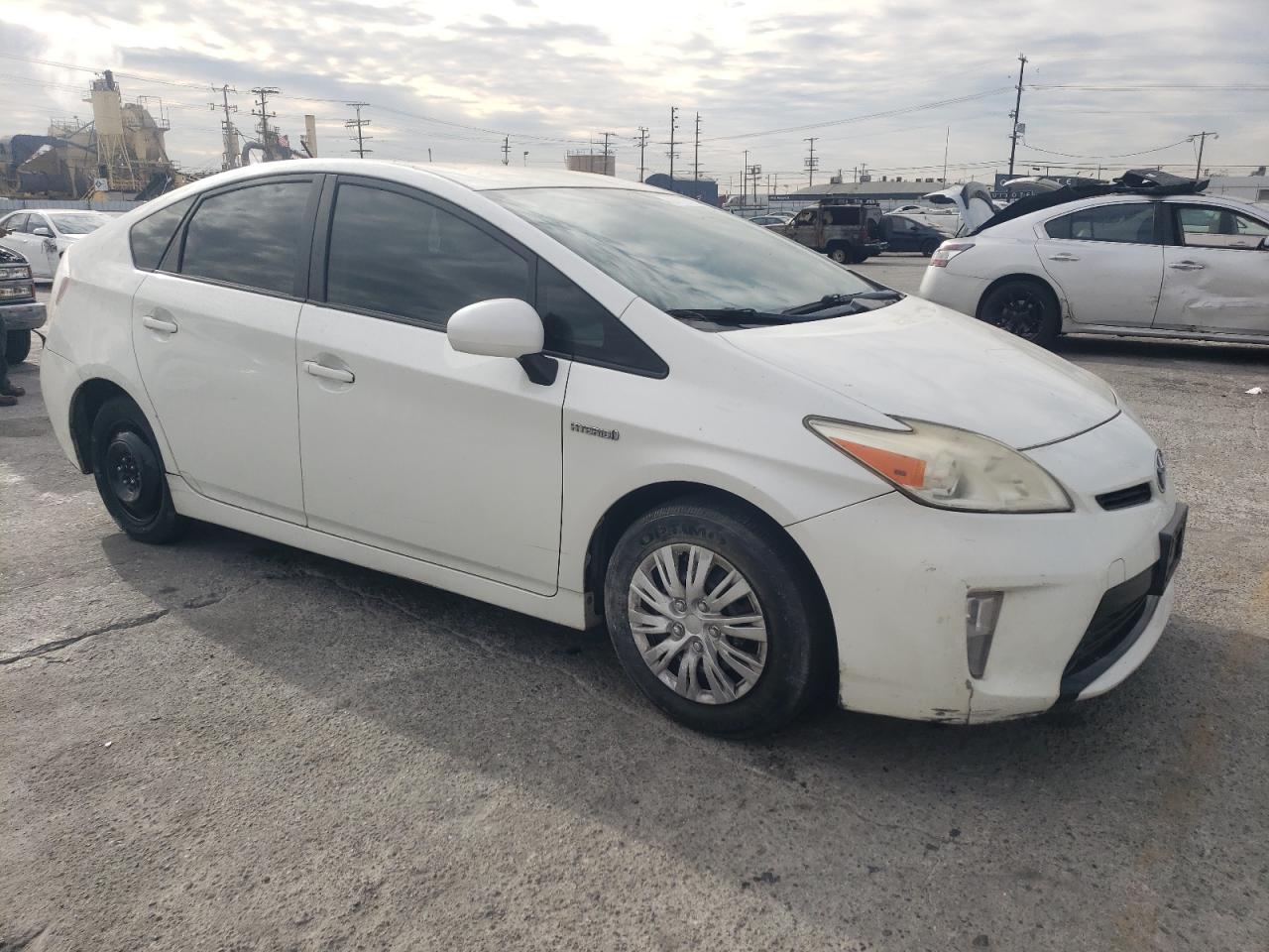 VIN JTDKN3DU5D1647390 2013 TOYOTA PRIUS no.4