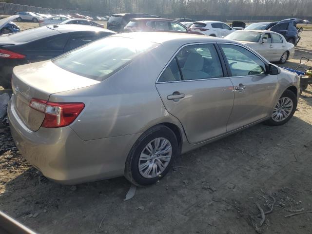 Седаны TOYOTA CAMRY 2014 Серебристый