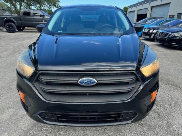  FORD ESCAPE 2018 Czarny