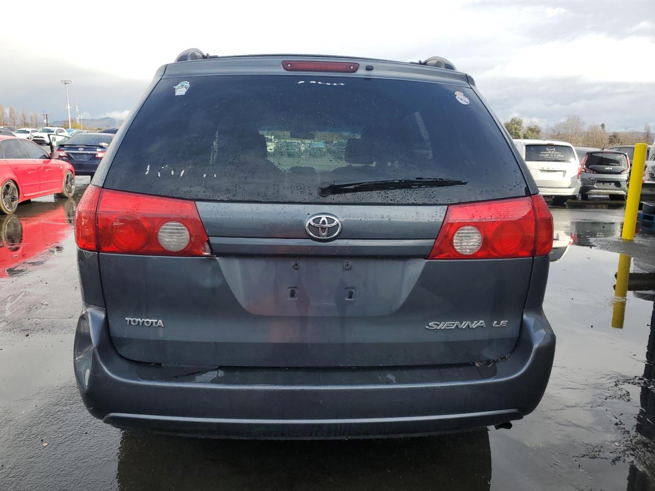 2007 Toyota Sienna - Image 6
