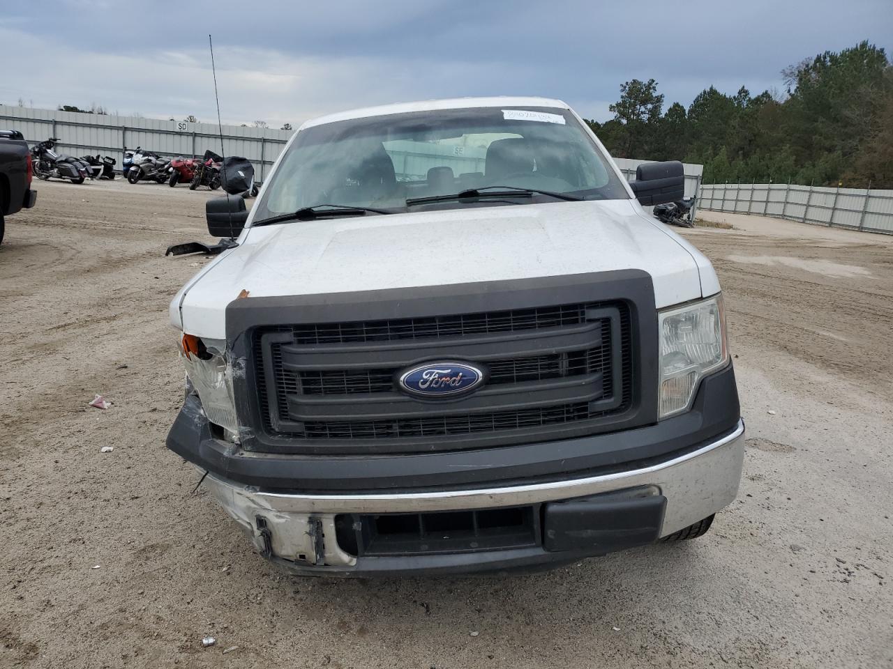 2014 Ford F-150 - Image 5