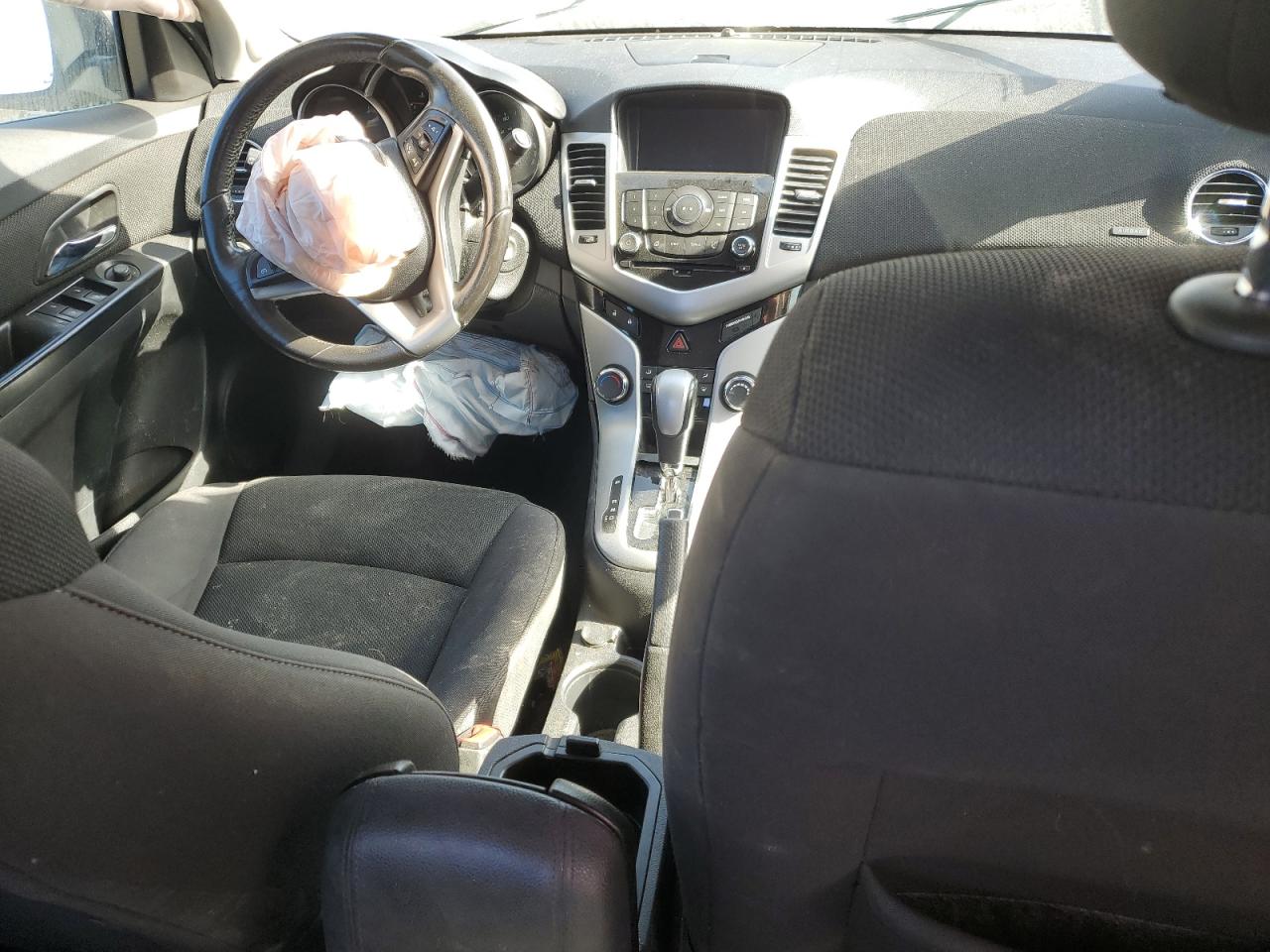 2014 Chevrolet Cruze - Image 8