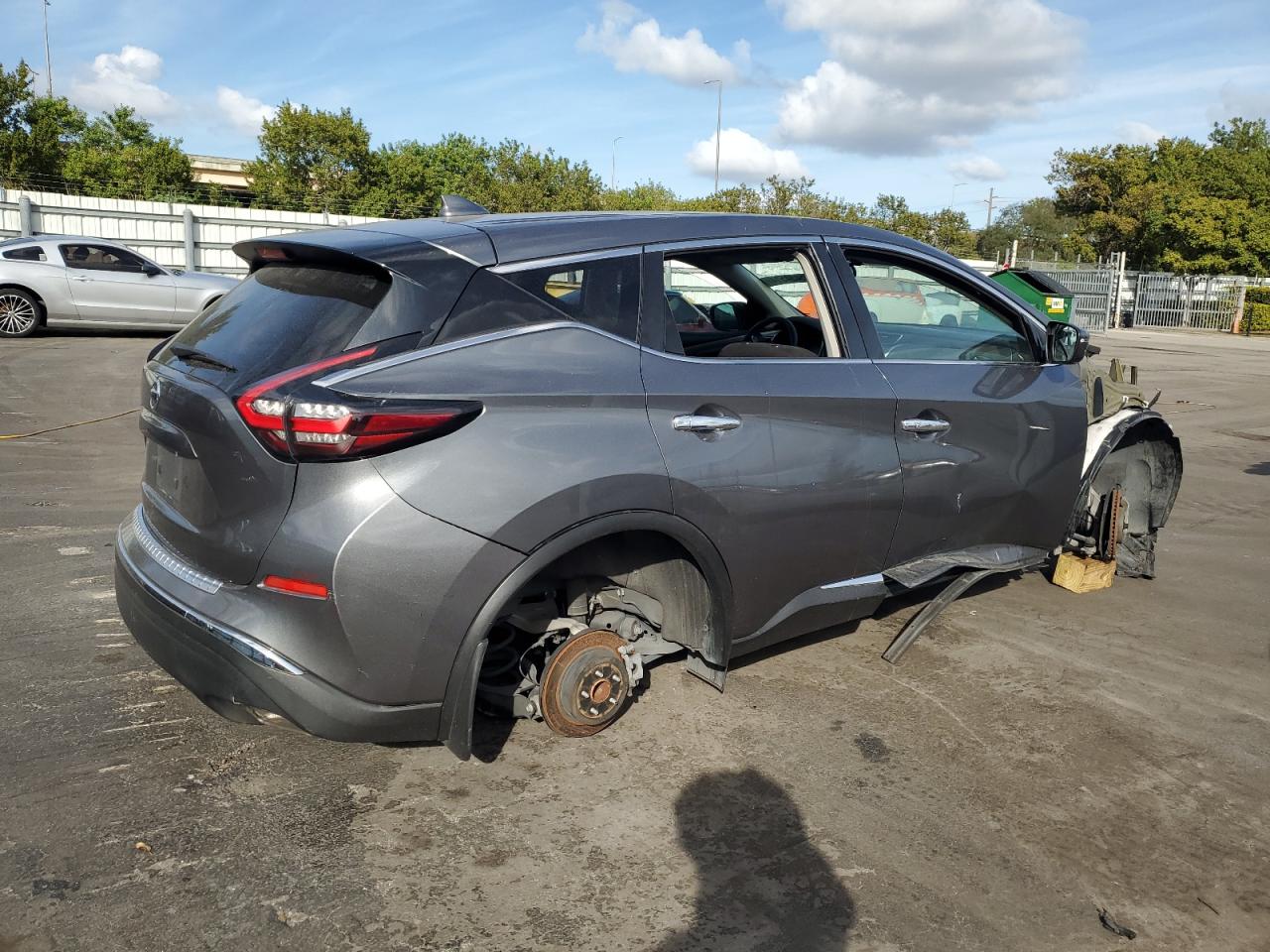 2020 Nissan Murano - Image 3