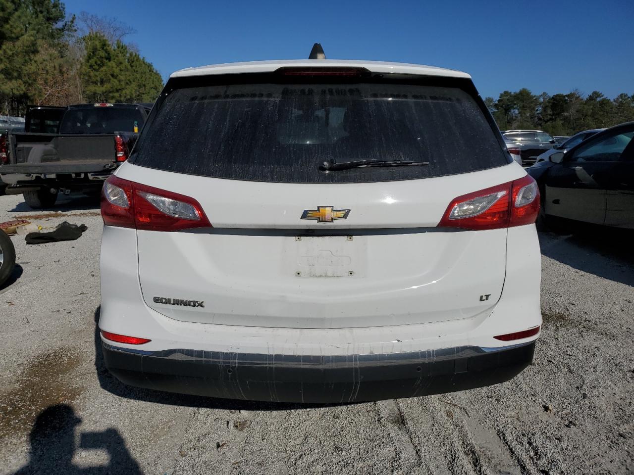 2020 Chevrolet Equinox - Image 6