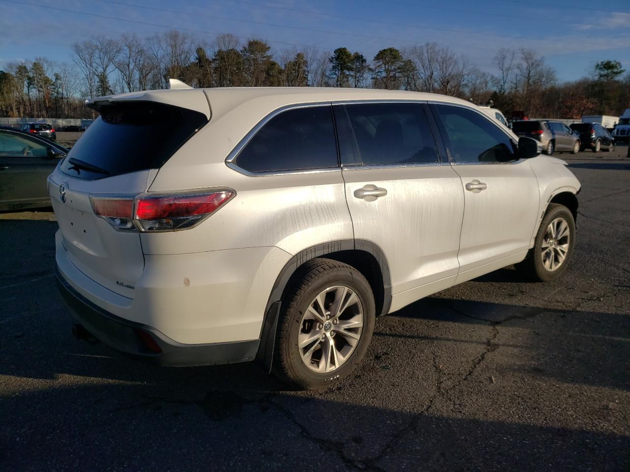 VIN 5TDBKRFH6GS229407 2016 TOYOTA HIGHLANDER no.3