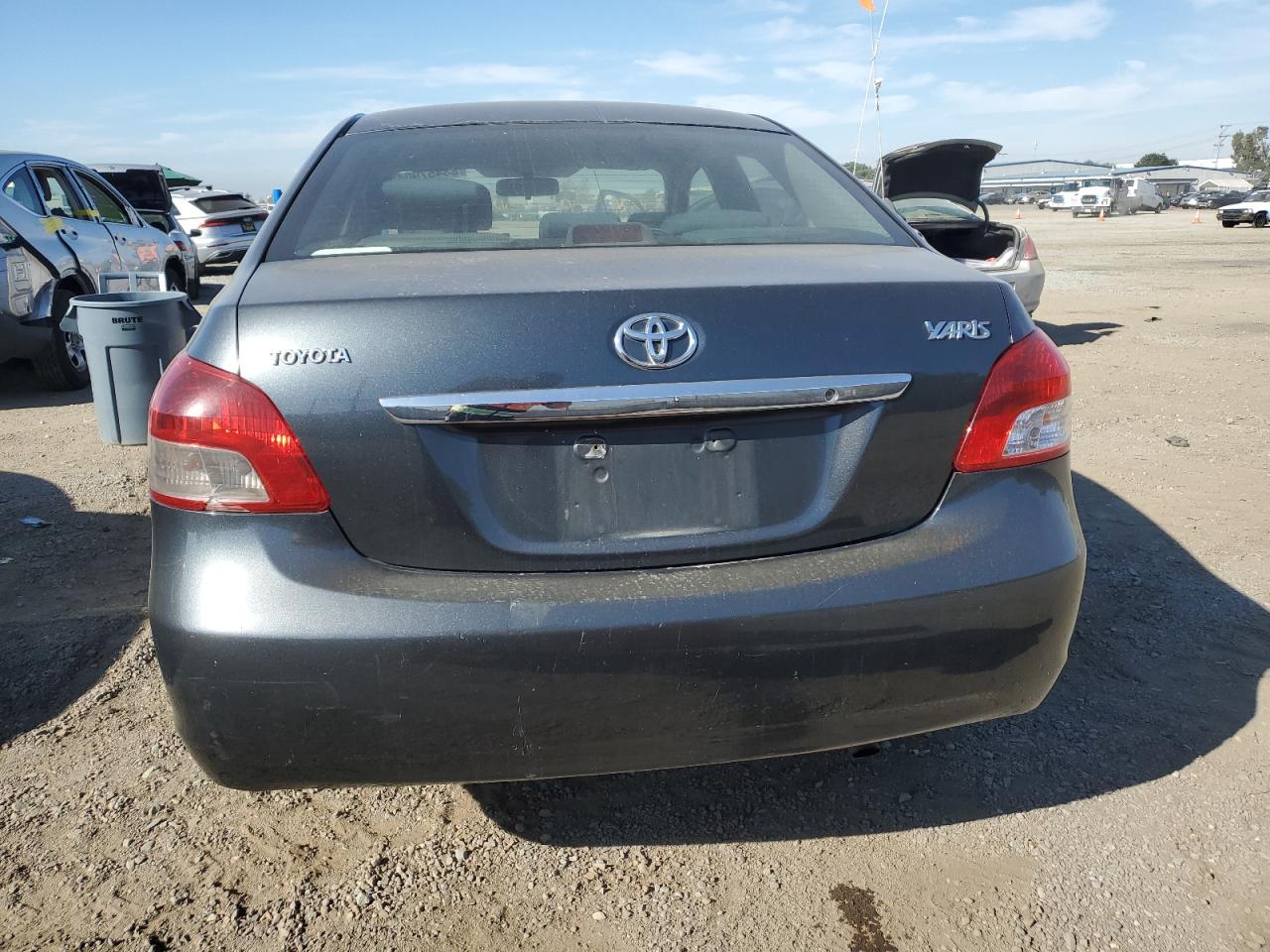 2010 Toyota Yaris - Image 6