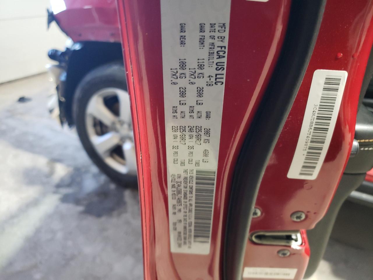 2018 Jeep Compass Latitude VIN: 3C4NJDBB6JT409875 Lot: 84391024