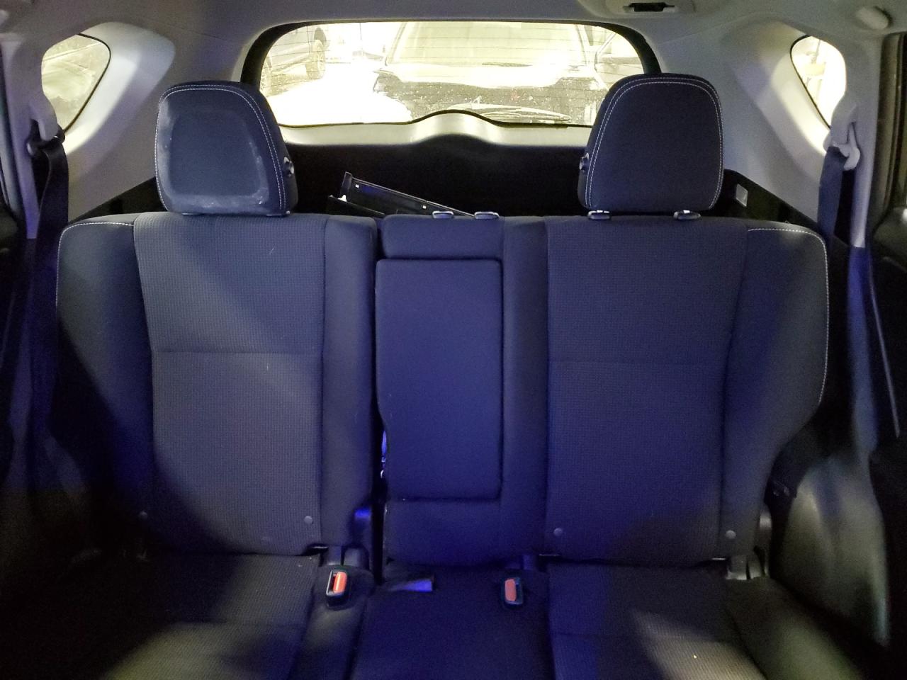 2018 Toyota RAV 4 - Image 10