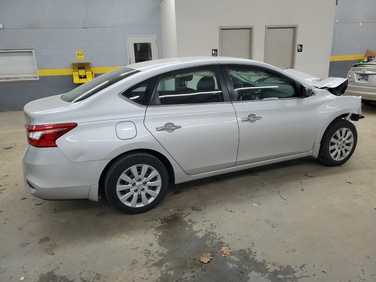 2019 Nissan Sentra - Image 3