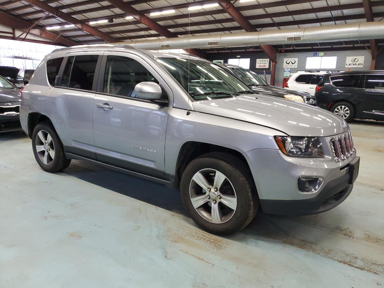 VIN 1C4NJDEB7GD809437 2016 JEEP COMPASS no.4