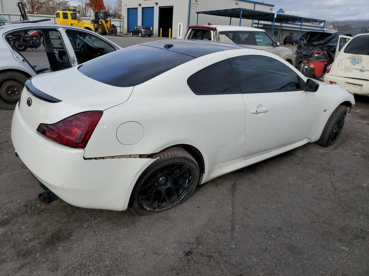 VIN JN1CV6EK6EM111490 2014 INFINITI Q60 no.3