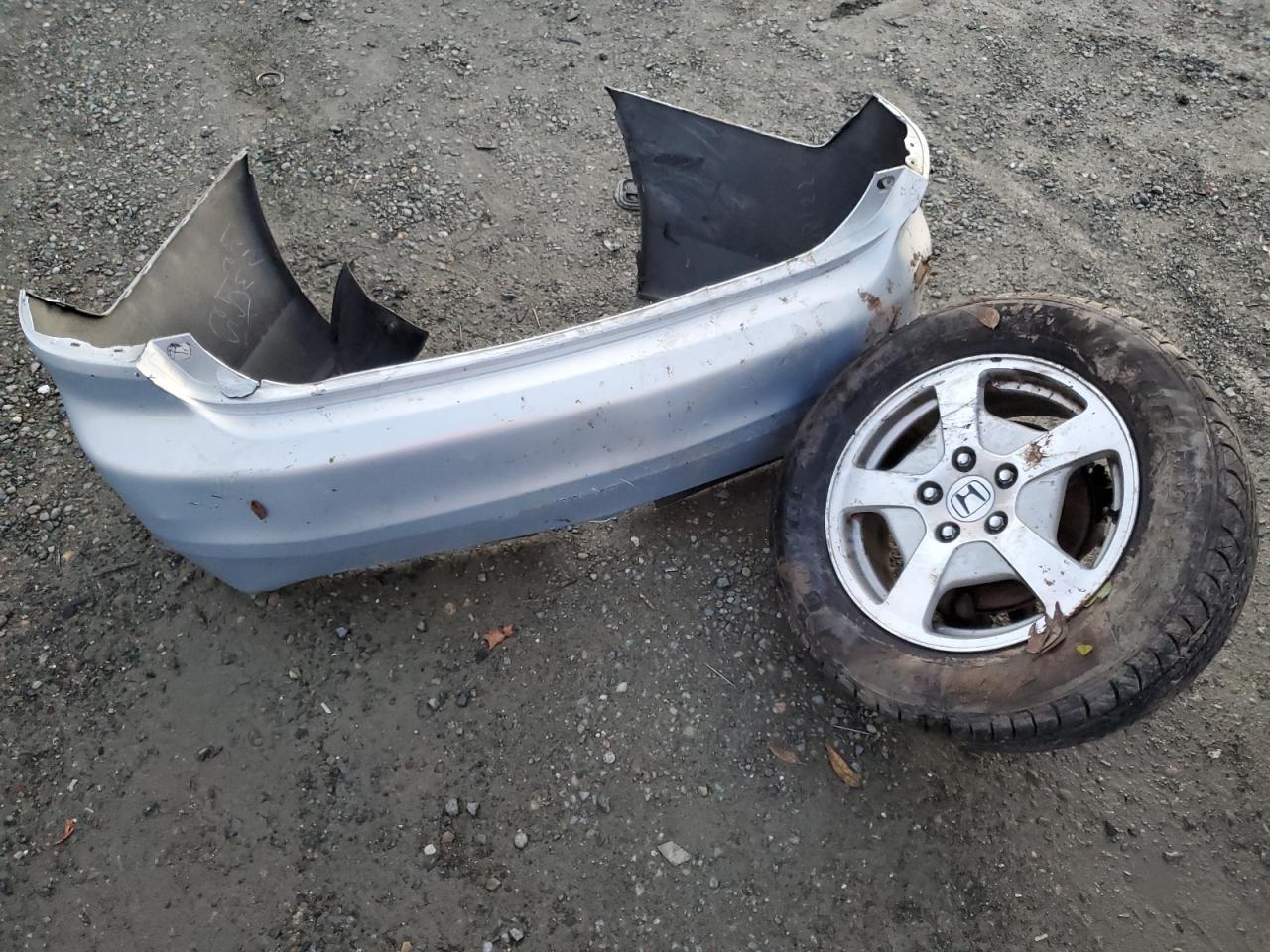 2005 Honda Accord - Image 12