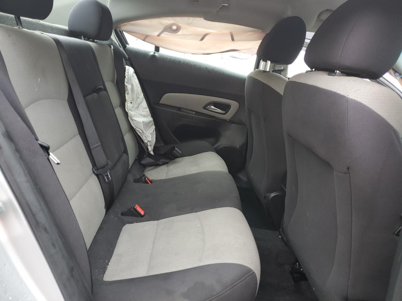 2013 Chevrolet Cruze - Image 10