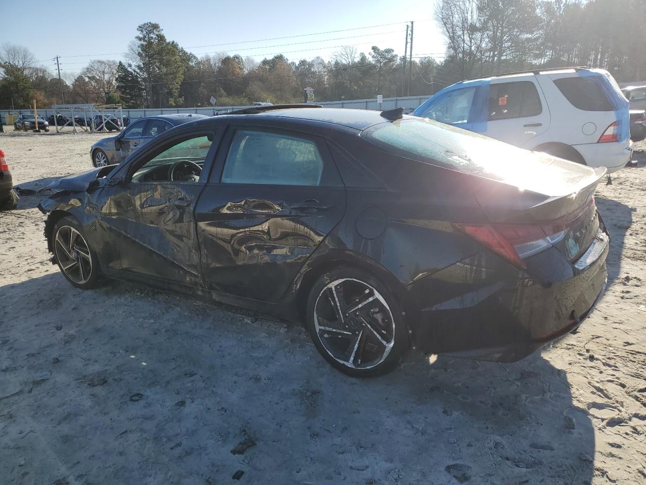 2023 Hyundai Elantra - Image 2