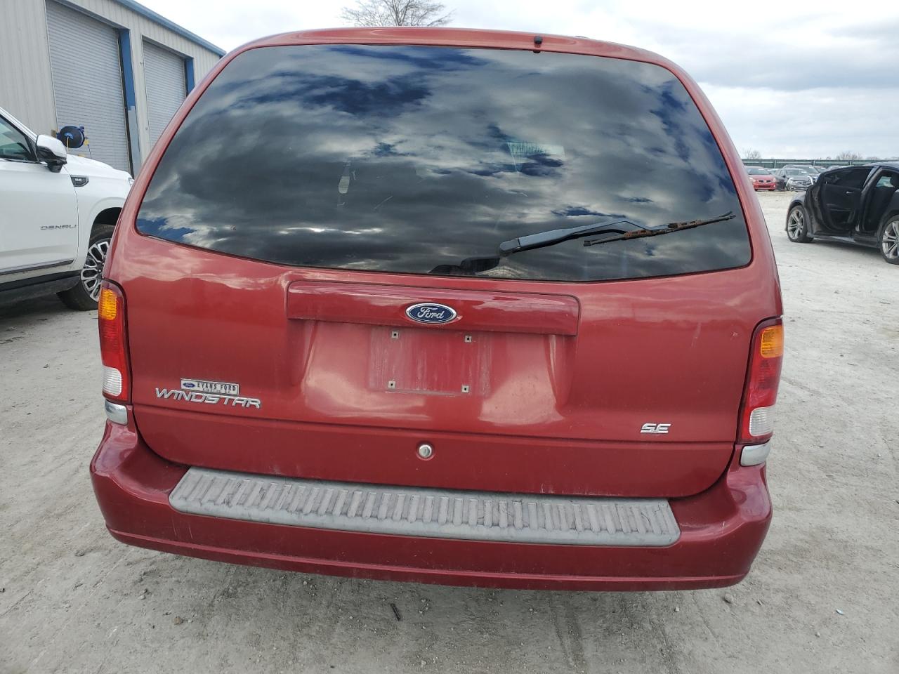 2003 Ford Windstar - Image 6