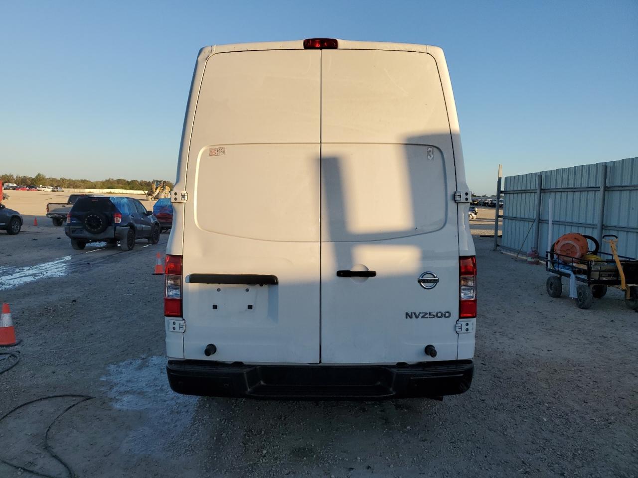 2018 Nissan NV - Image 6
