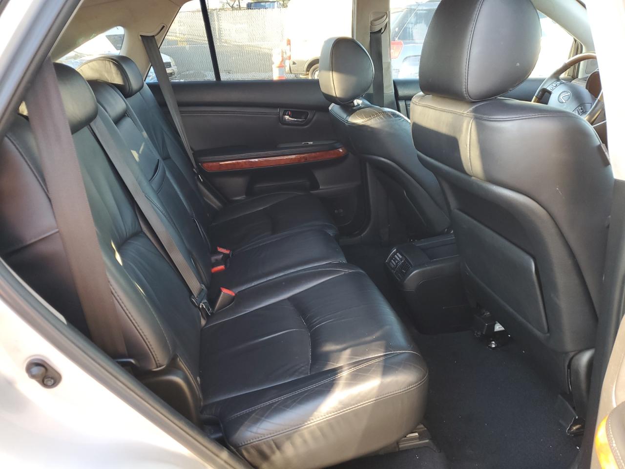 2009 Lexus RX - Image 11