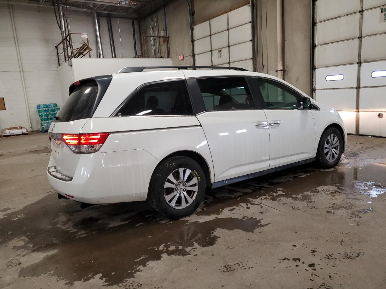 2016 Honda Odyssey - Image 3