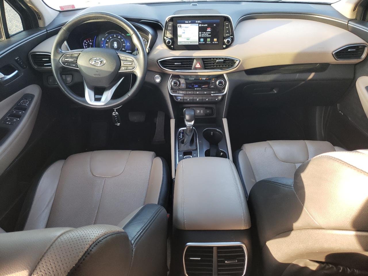 2019 Hyundai Santa Fe - Image 8