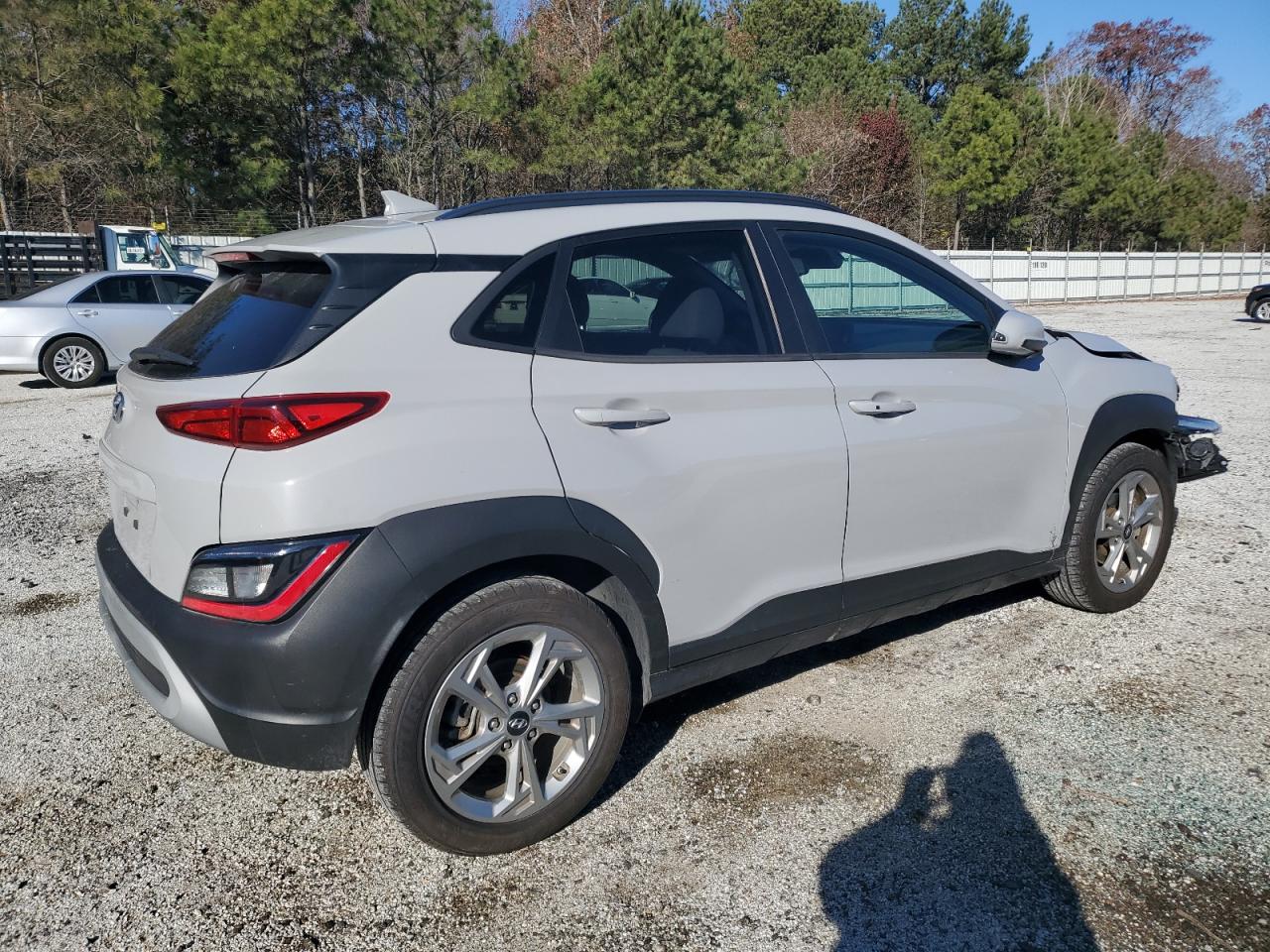 VIN KM8K62ABXPU979737 2023 HYUNDAI KONA no.3