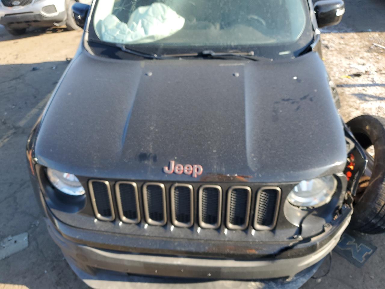 VIN ZACCJBBW4GPC83028 2016 JEEP RENEGADE no.12