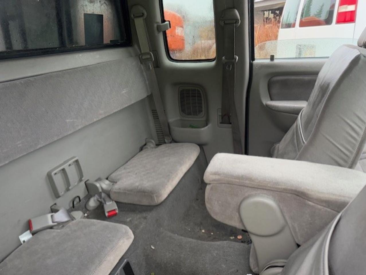 2001 Toyota Tacoma - Image 9