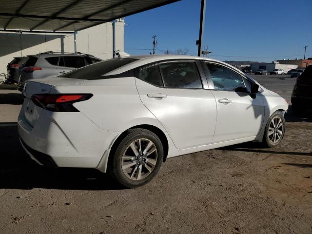  NISSAN VERSA 2021 Biały