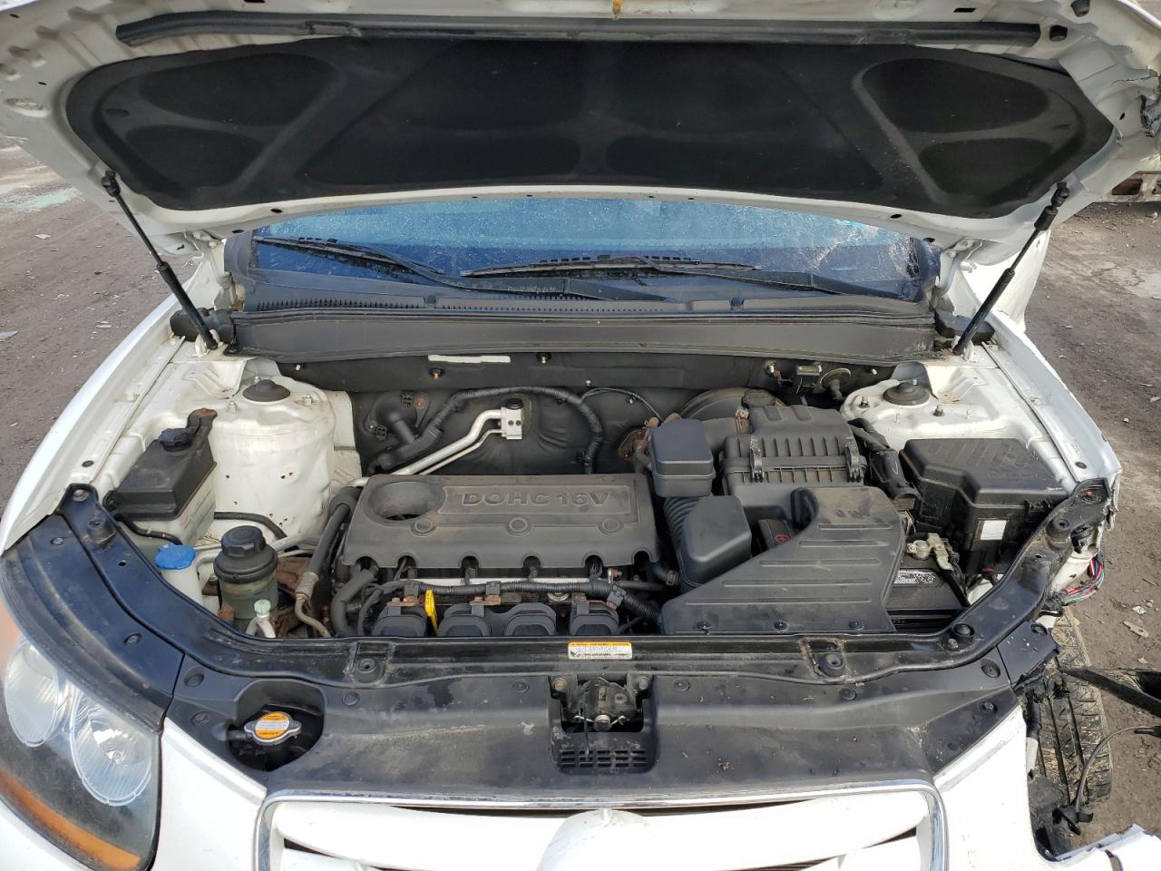 2011 Hyundai Santa Fe - Image 14