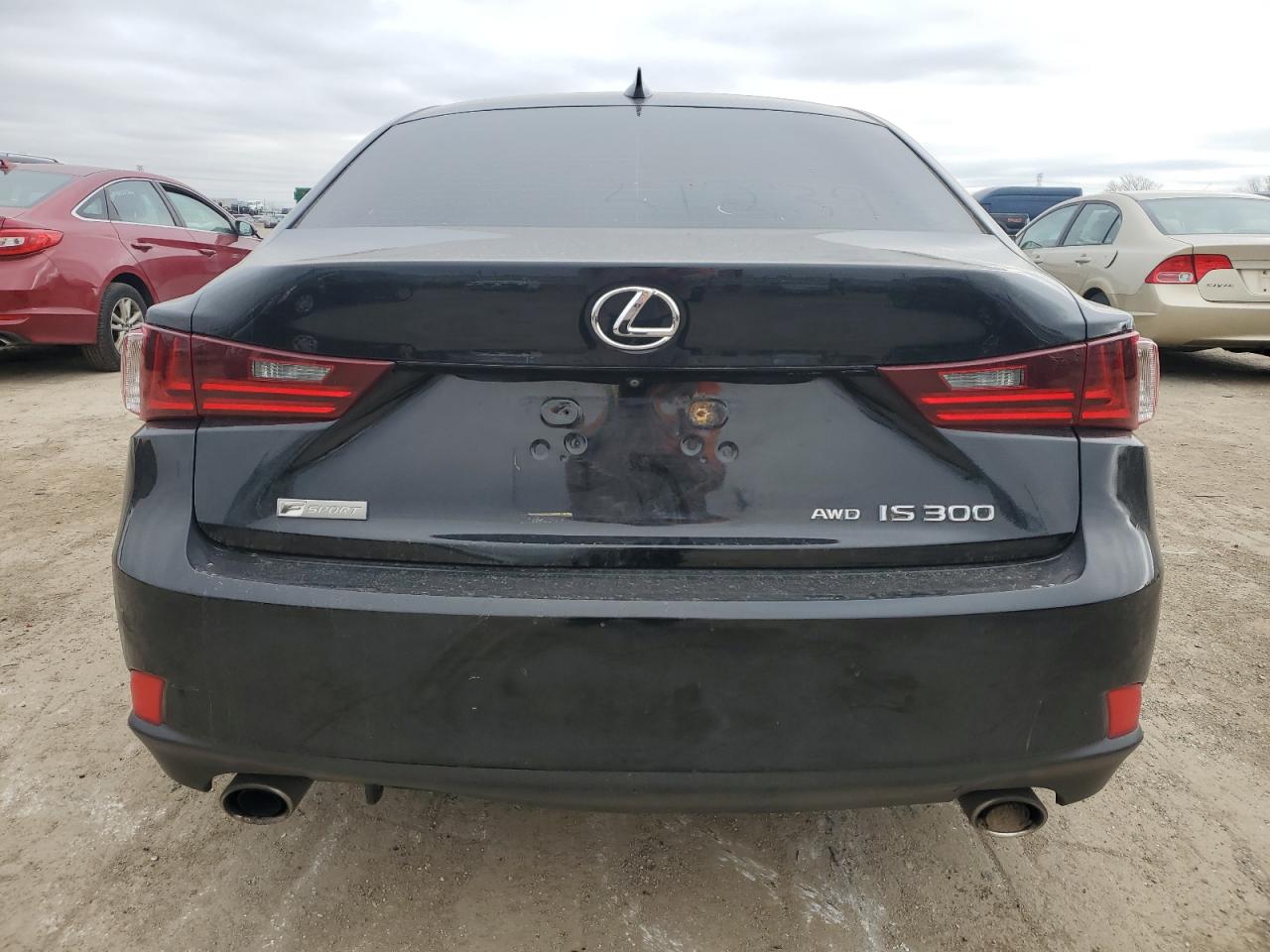 2016 Lexus IS - Image 6