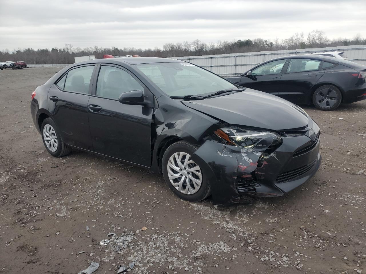 VIN 2T1BURHE2HC766489 2017 TOYOTA COROLLA no.4