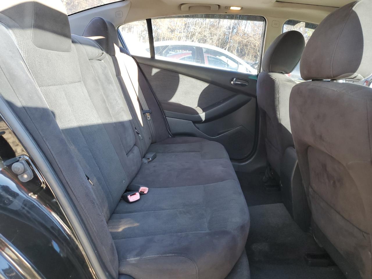 2011 Nissan Altima - Image 10