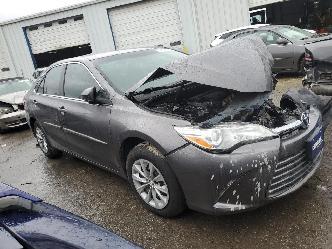 VIN 4T1BF1FK2HU733723 2017 TOYOTA CAMRY no.4