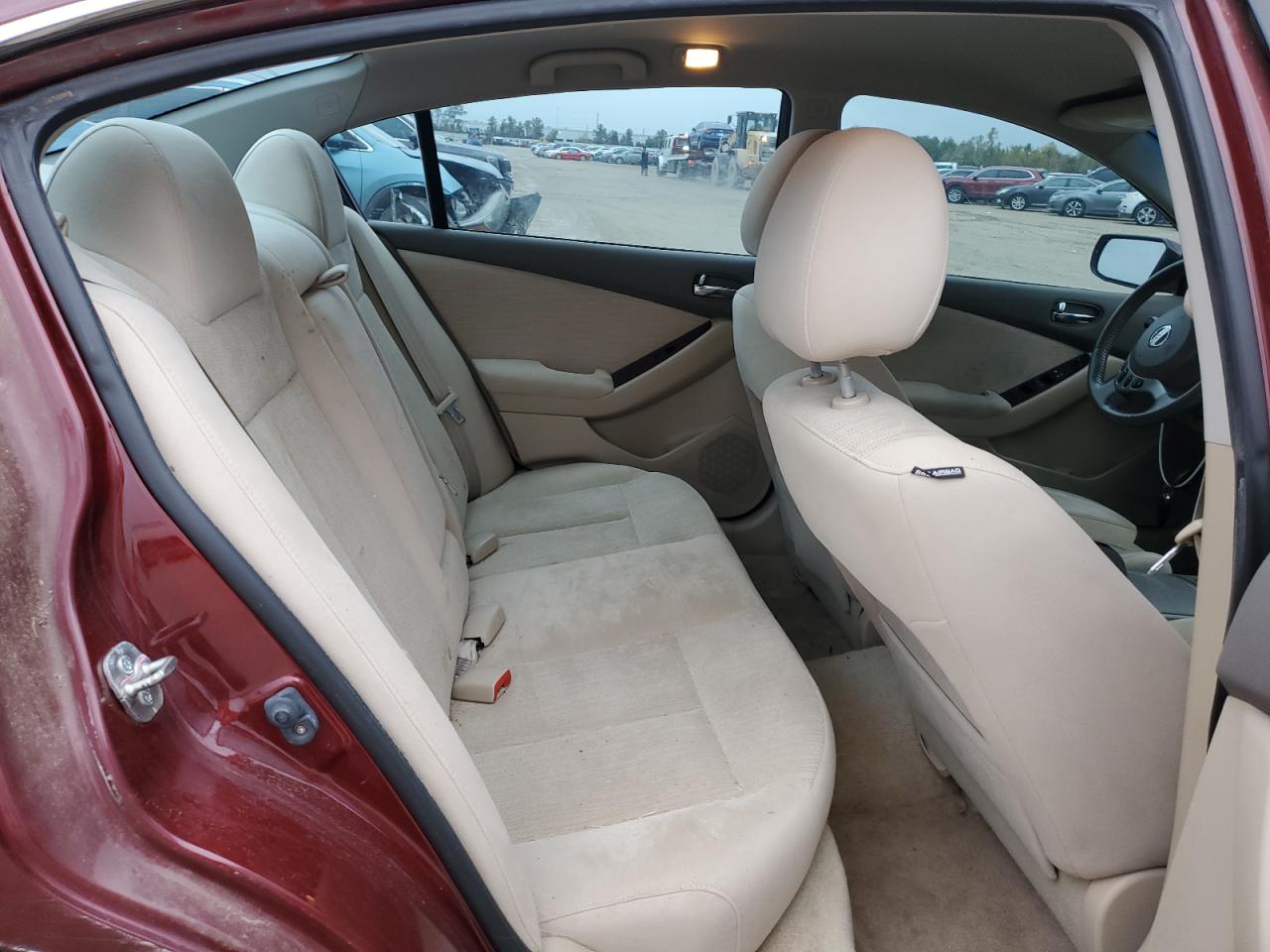 2012 Nissan Altima - Image 10