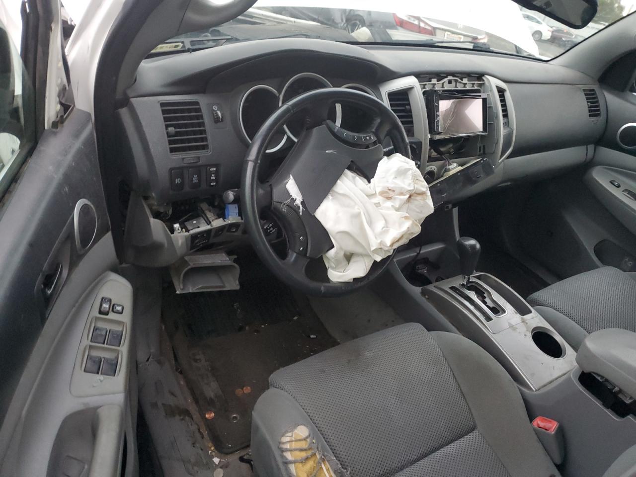 2009 Toyota Tacoma - Image 8