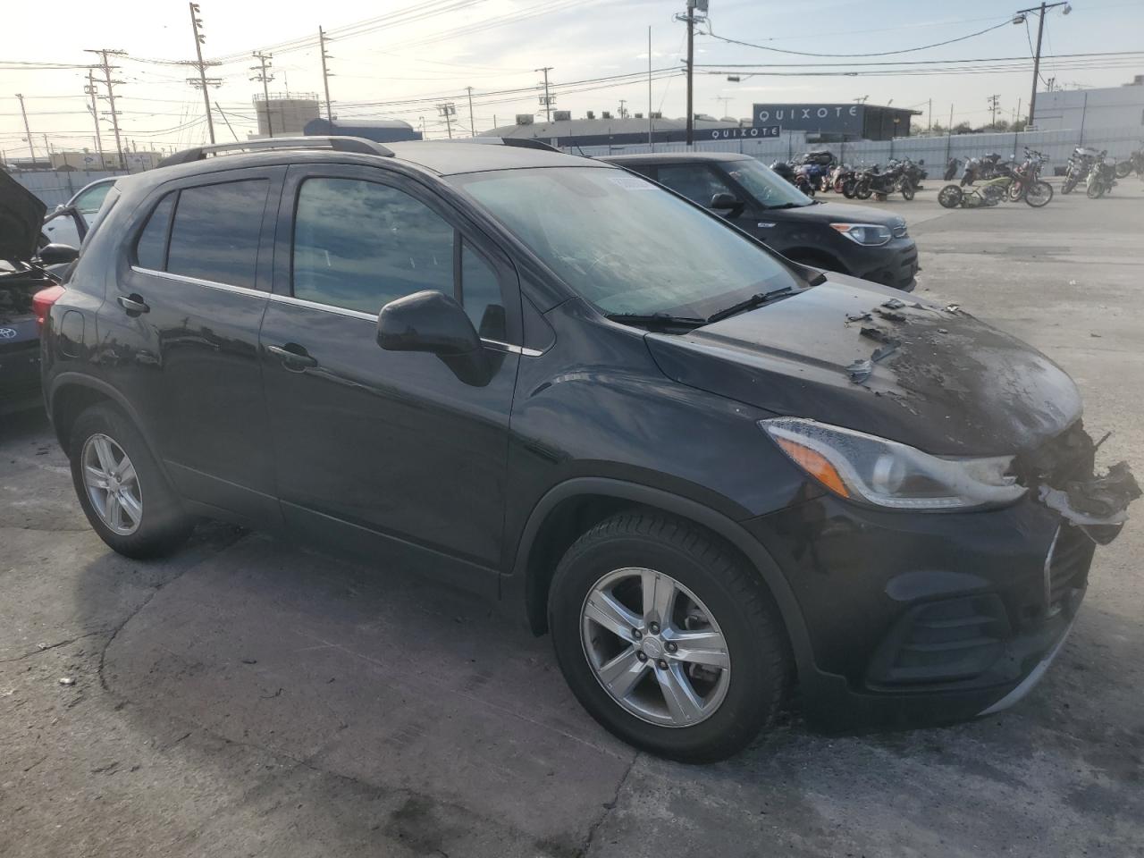 VIN 3GNCJLSB5KL329588 2019 CHEVROLET TRAX no.4