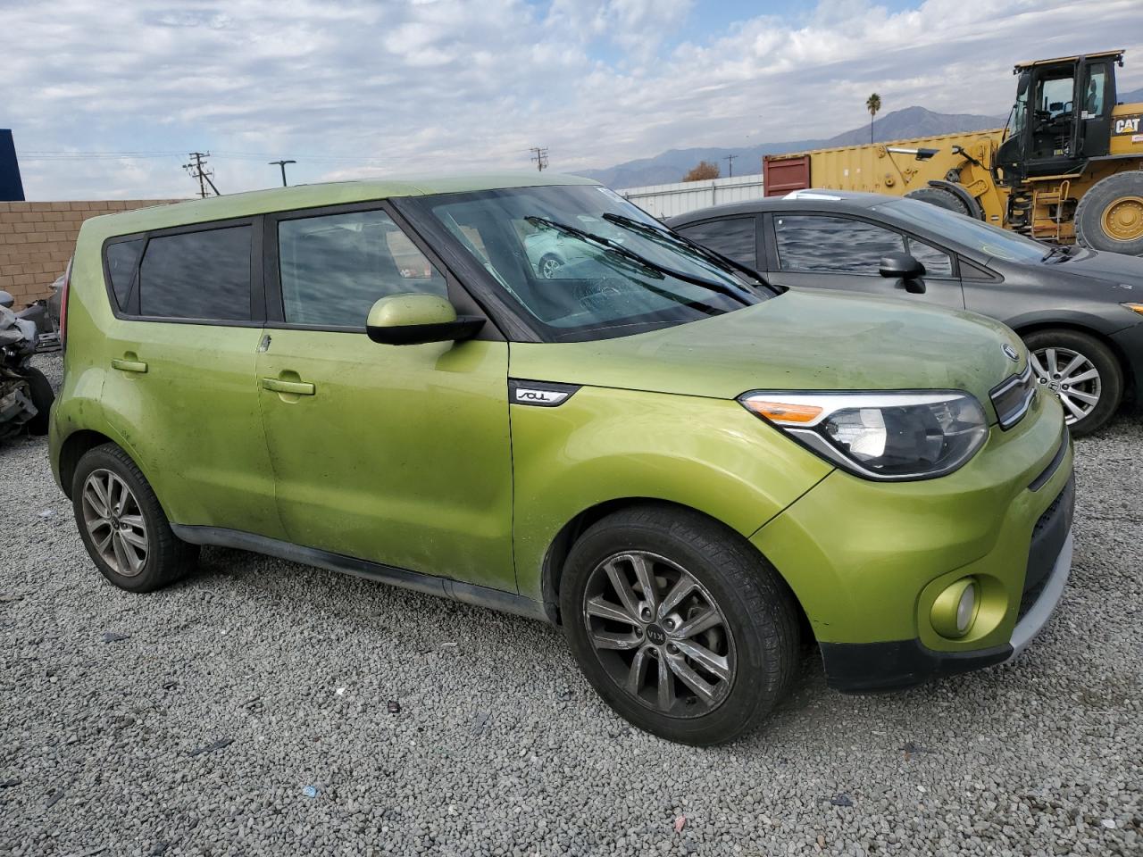 VIN KNDJP3A57K7919175 2019 KIA SOUL no.4