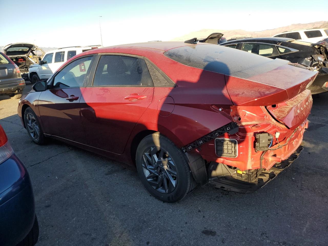 2024 Hyundai Elantra - Image 2