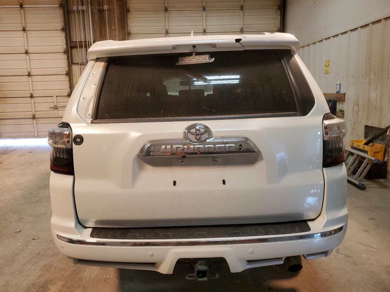 2020 Toyota 4Runner - Image 6