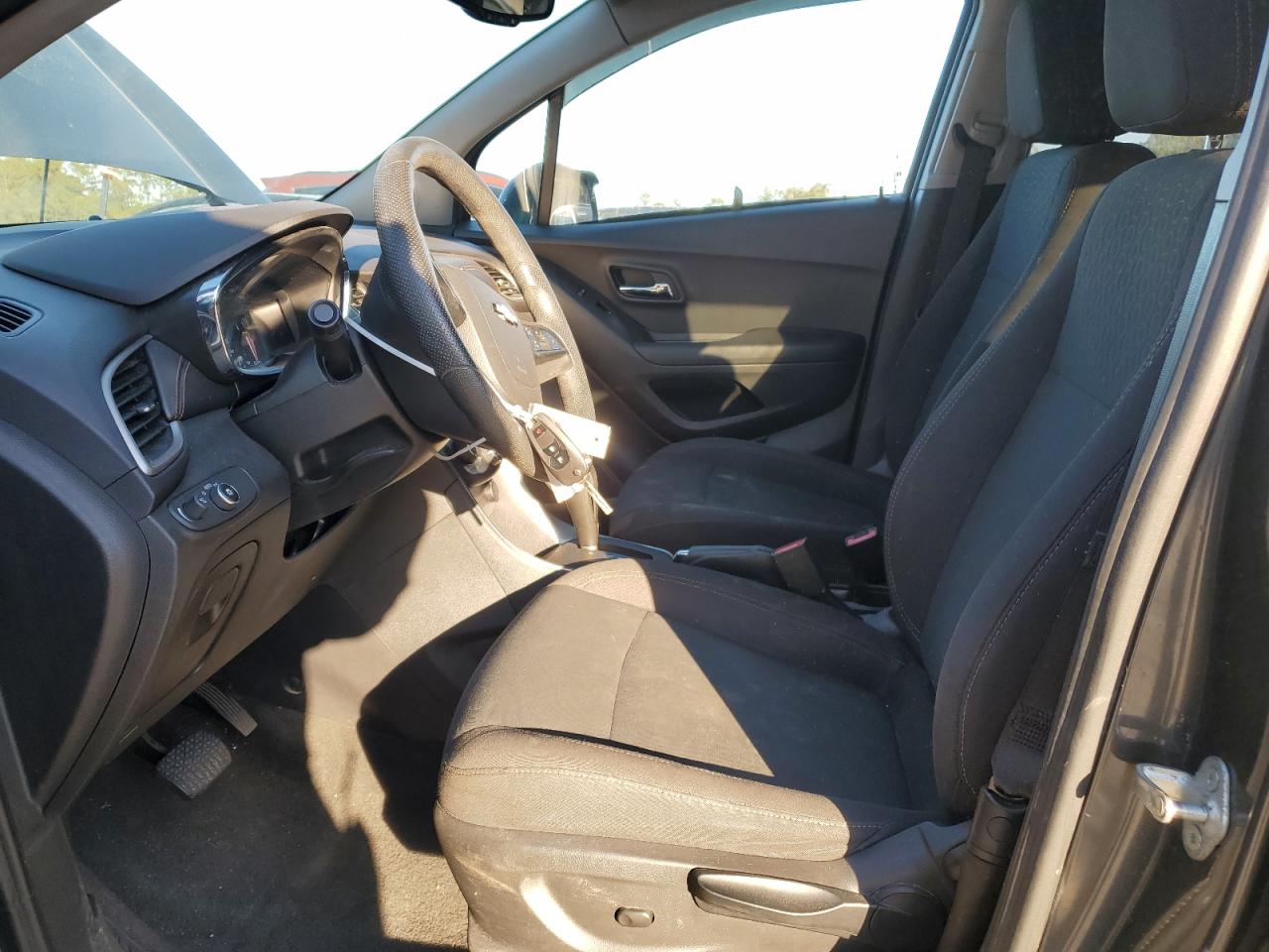 2020 Chevrolet Trax - Image 7