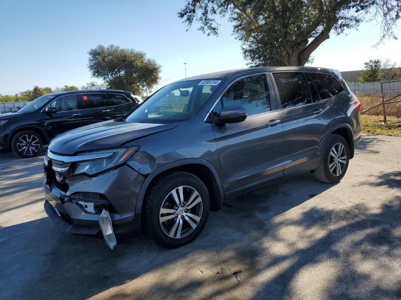 5FNYF5H50HB031745 2017 HONDA PILOT - Image 1