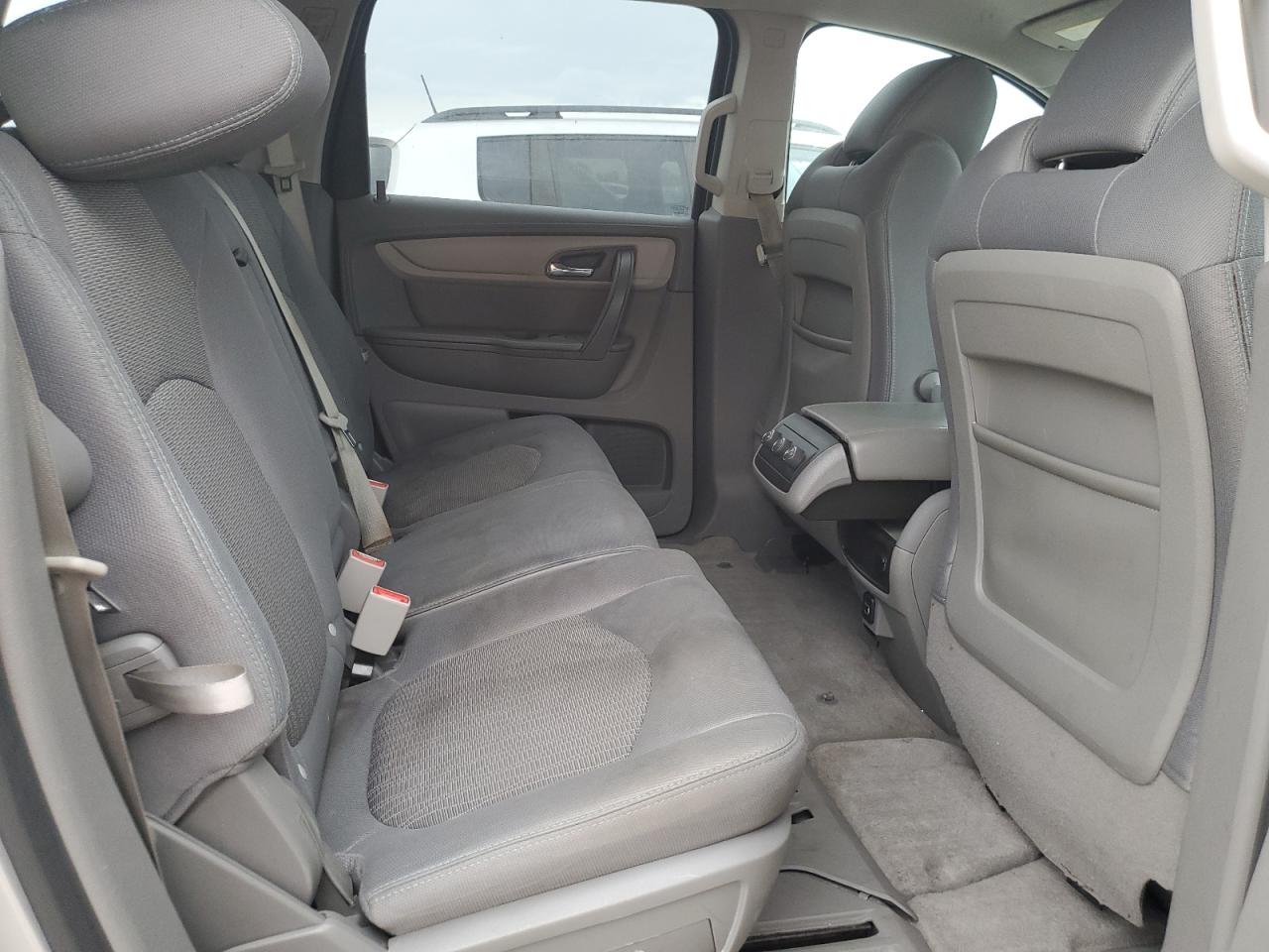 2017 Chevrolet Traverse - Image 11