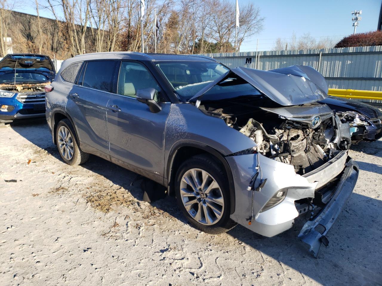 VIN 5TDXBRCH0NS076837 2022 TOYOTA HIGHLANDER no.4