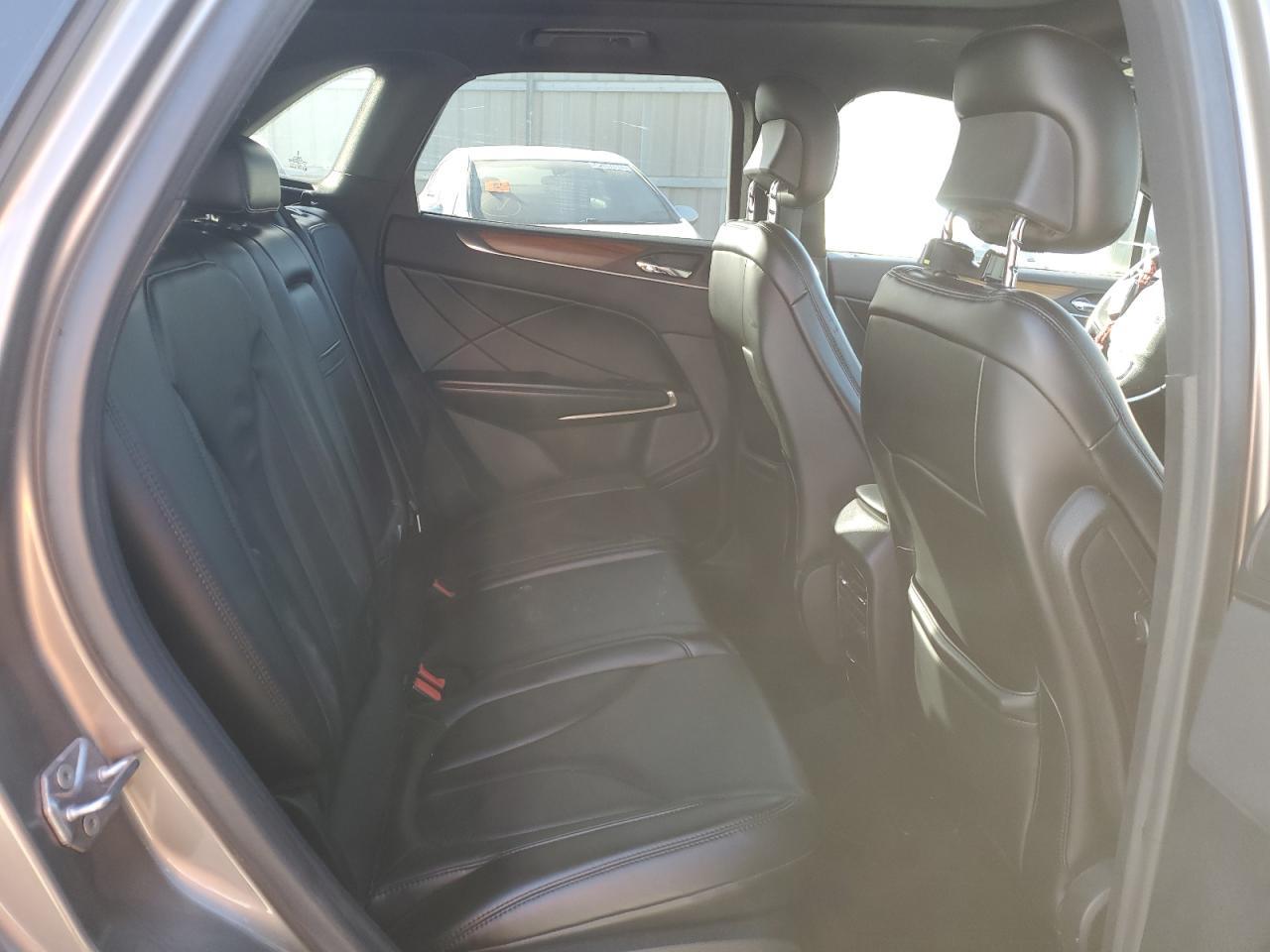 2017 Lincoln MKC - Image 11