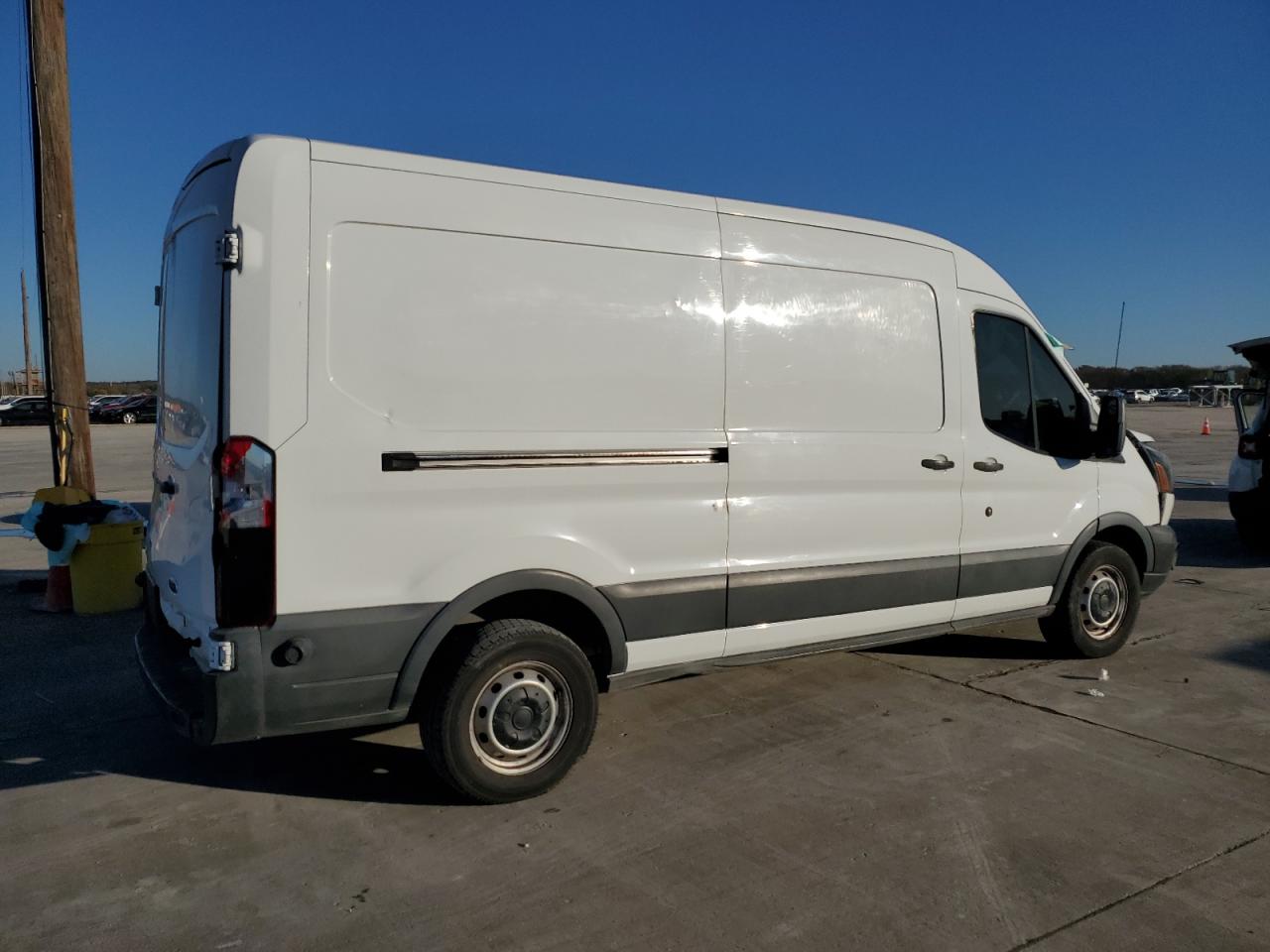 2017 Ford Transit - Image 3