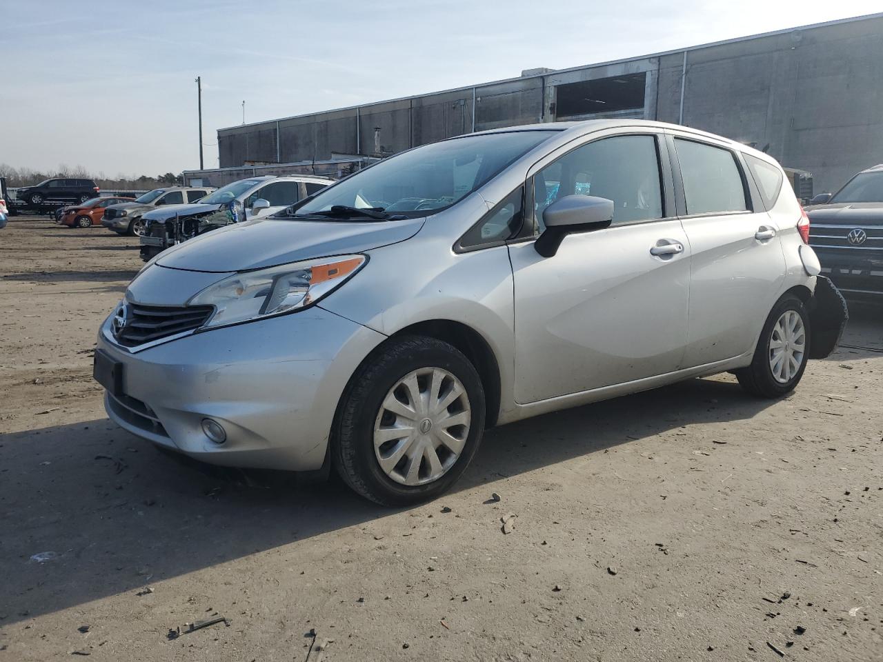 VIN 3N1CE2CP3FL426041 2015 NISSAN VERSA no.1