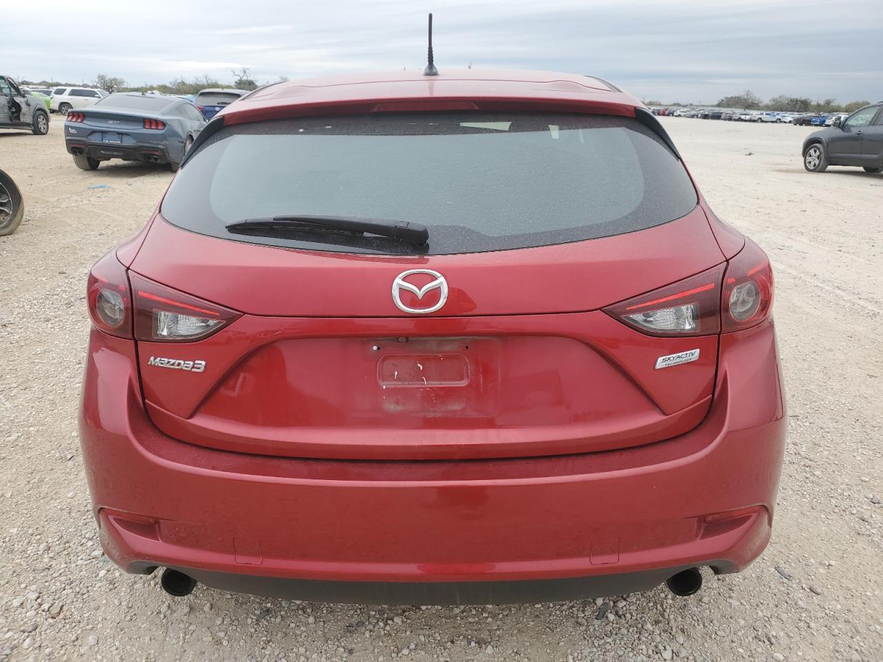 2018 Mazda 3 - Image 6