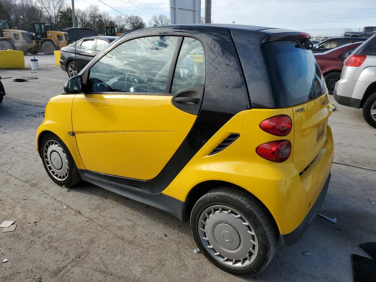 VIN WMEEJ3BAXEK739383 2014 SMART FORTWO no.2