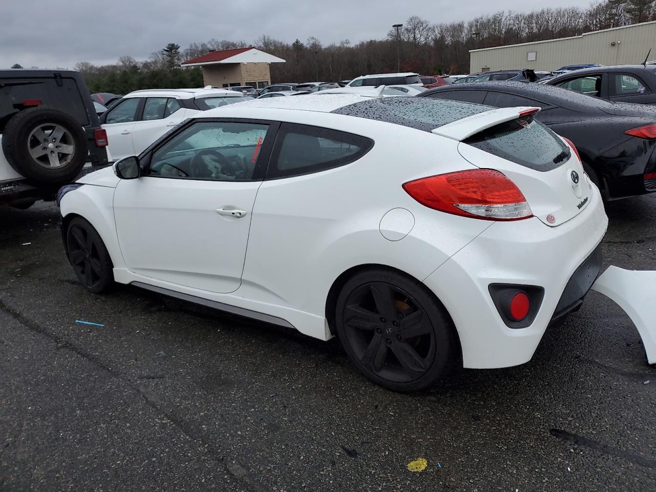 VIN KMHTC6AE3FU221834 2015 HYUNDAI VELOSTER no.2