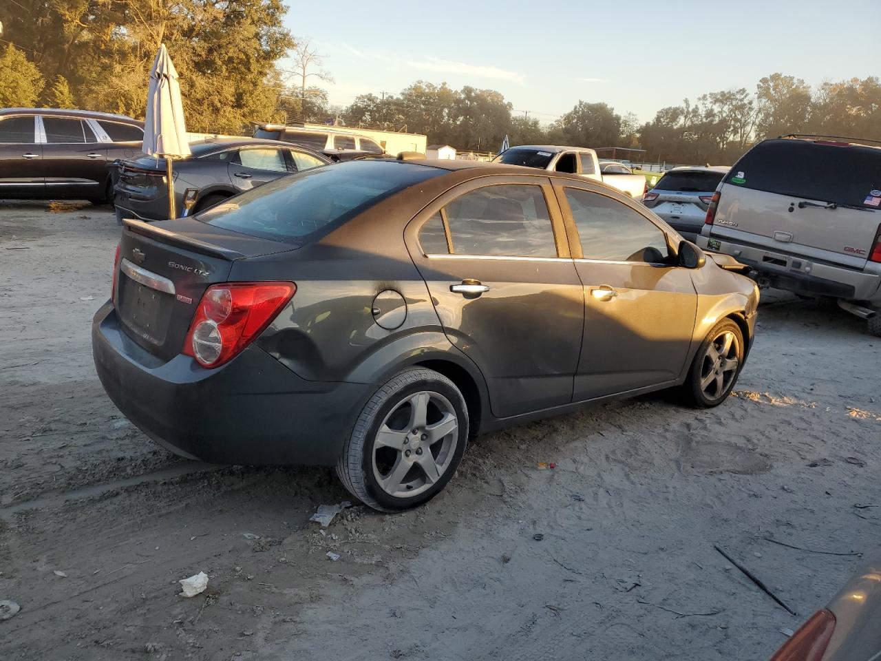 2016 Chevrolet Sonic - Image 3
