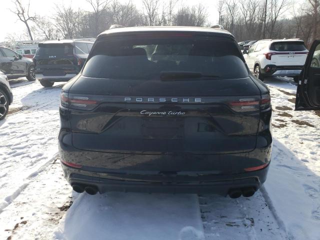  PORSCHE CAYENNE 2022 Чорний